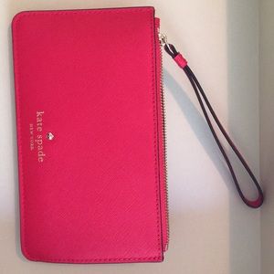 Kate Spade Cedar Street Karolina Wristlet